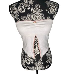 Kimchi Blue Strapless Tube Top White Eyelet Lace Trim Y2K Coquette Sexy Kawaii